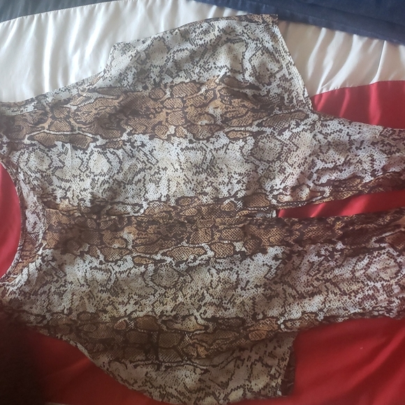 Blouse - Picture 2 of 4